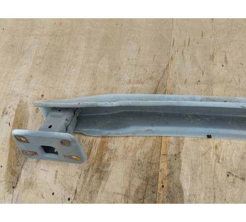 Усилитель заднего бампера