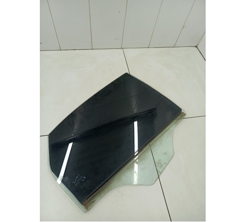 Стекло двери заднее правое