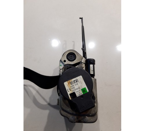 Ремень безопасности (передний правый)