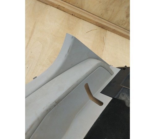 Обшивка багажника правая