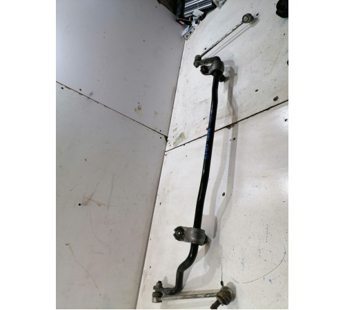 Стабилизатор передний