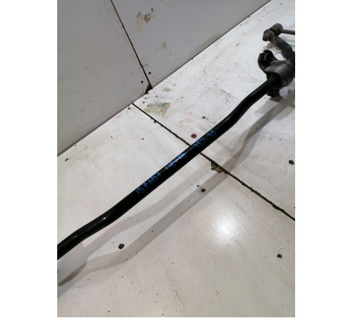 Стабилизатор передний