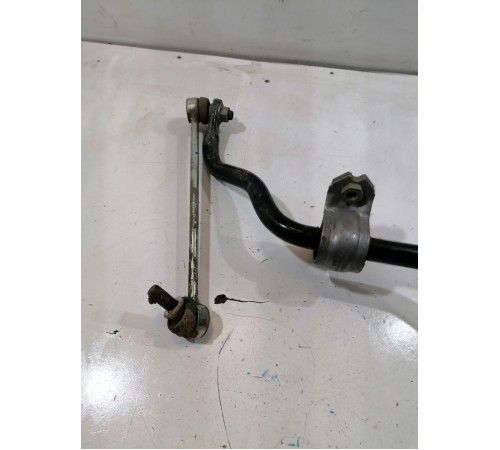 Стабилизатор передний