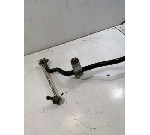 Стабилизатор передний