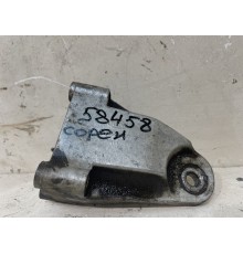 Кронштейн опоры двигателя правый