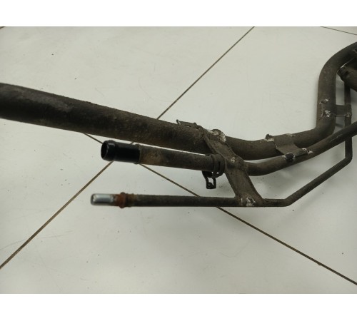 Горловина топливного бака