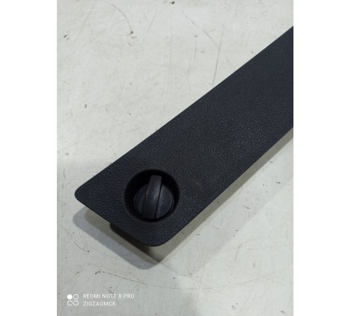 Накладка обшивки багажника