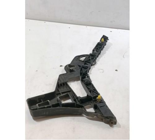 Кронштейн бампера задний левый