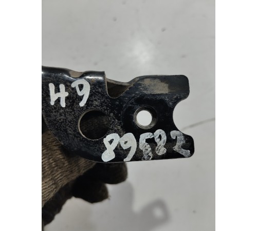 Кронштейн(крепление) кузова правый