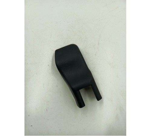 Накладка сиденья передняя правая