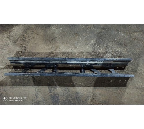 Кронштейн (поперечина) передний буксировочного присоединения