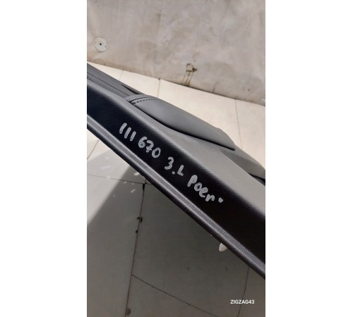 Обшивка двери (задняя левая)