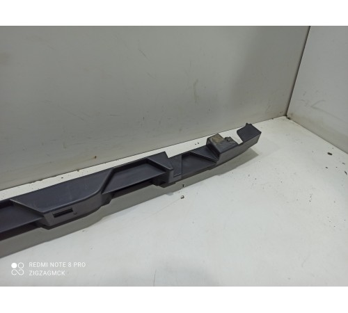 Кронштейн заднего бампера (центральный)