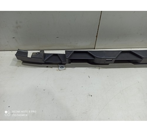 Кронштейн заднего бампера (центральный)