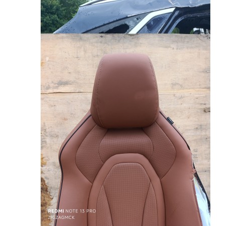 Сиденье переднее левое