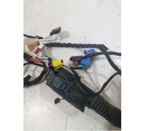 Электропроводка двери передняя правая