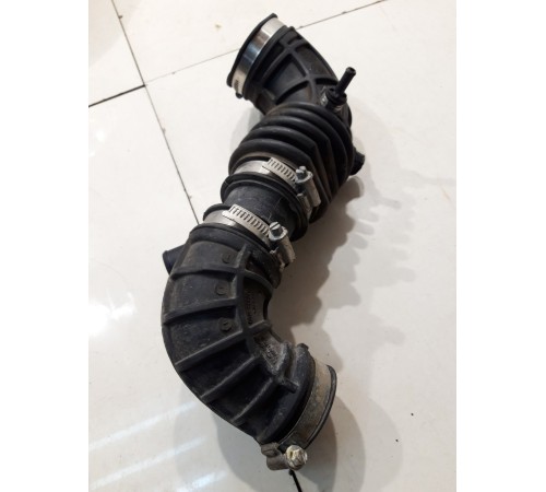  патрубок воздушного фильтра