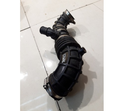  патрубок воздушного фильтра