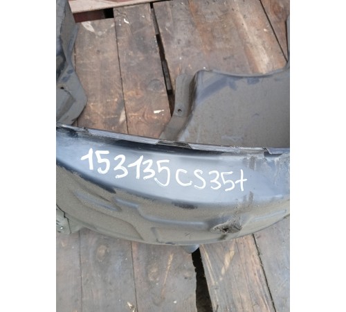 Подкрылок локер задний левый