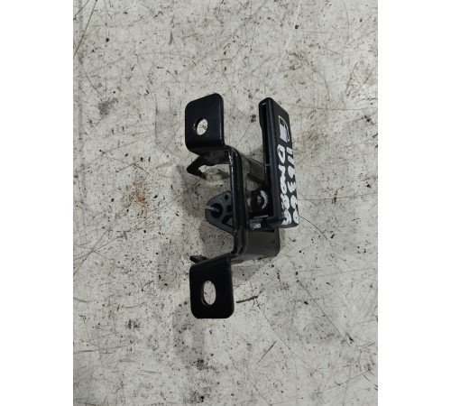 Рычаг открывания лючка бензобака