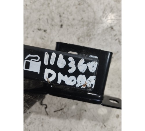 Рычаг открывания лючка бензобака