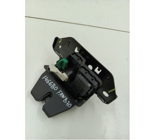 Замок багажника