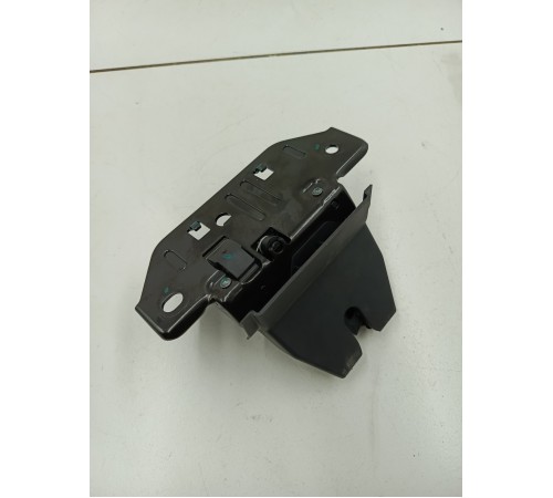 Замок багажника