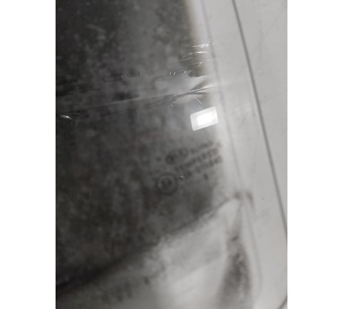 Стекло двери переднее левое