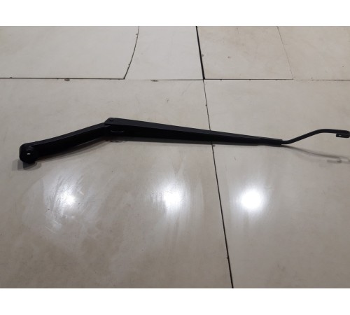 Поводок стеклоочистителя(правый)