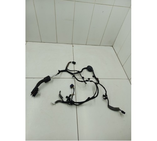 Электропроводка двери передняя левая