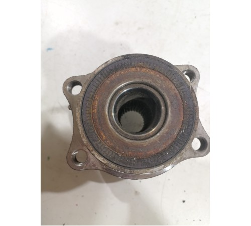 Ступица задняя левая 