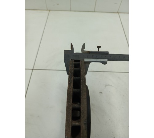 Тормозной диск передний