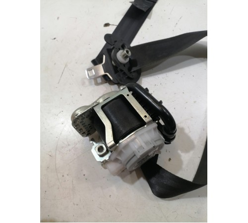 Ремень безопасности передний левый