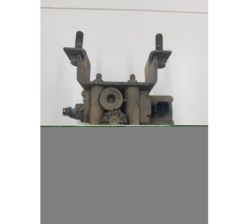 Блок клапанов пневмоподвески