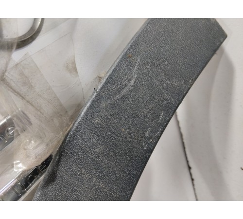 Накладка двери задняя левая