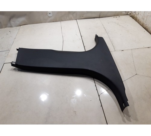 Обшивка центральной стойки(правая нижняя)