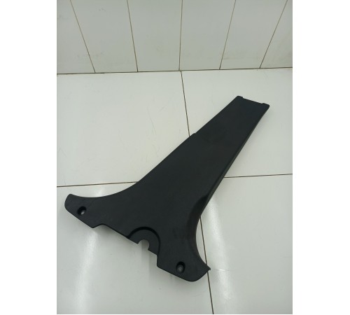 Обшивка центральной стойки правая нижняя