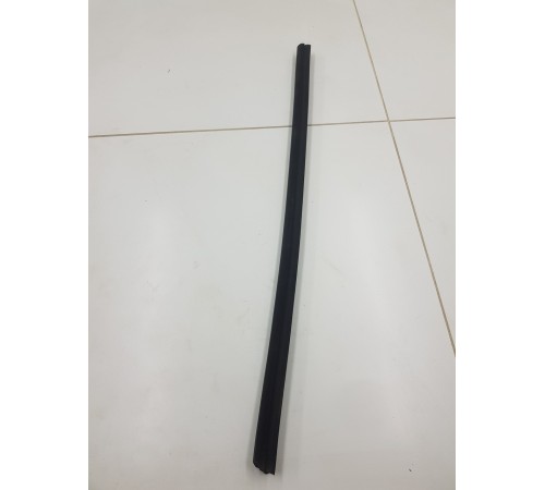 Уплотнитель стекла задний левый внутренний