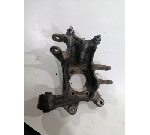 Кулак поворотный задний (правый)