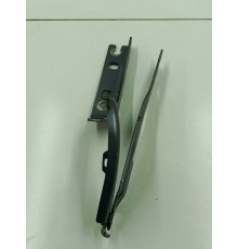 Петля капота левая