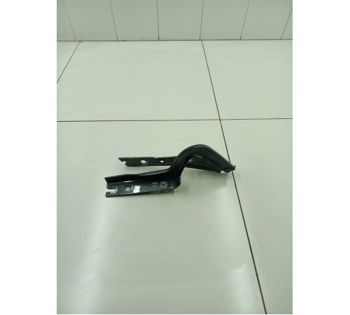 Петля капота левая