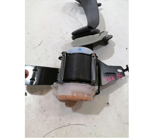 Ремень безопасности задний правый