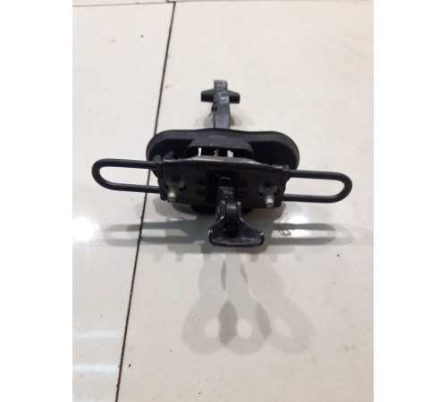 Ограничитель двери (задний, правый)