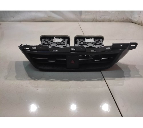 Воздушный дефлектор (центральный)