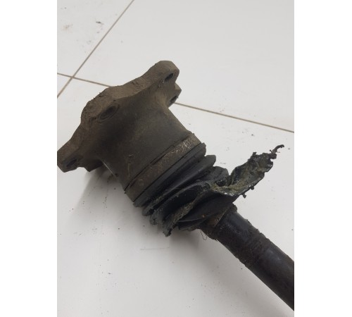 Привод полуось передний левый