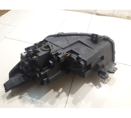 Фара (передняя,правая)