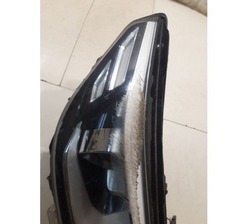 Фара (передняя,правая)