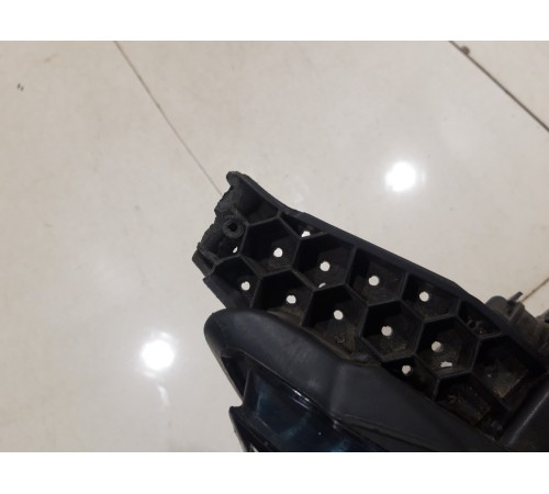 Фара (передняя,правая)