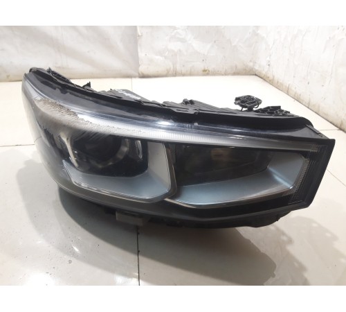 Фара (передняя,правая)