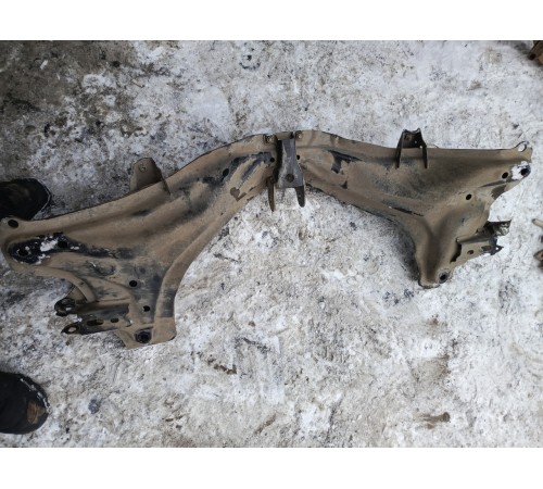 Балка задняя